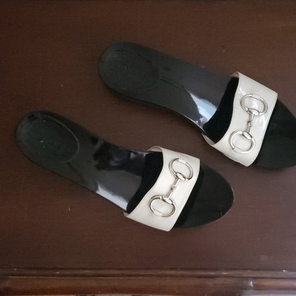 Gucci flat clog sandals